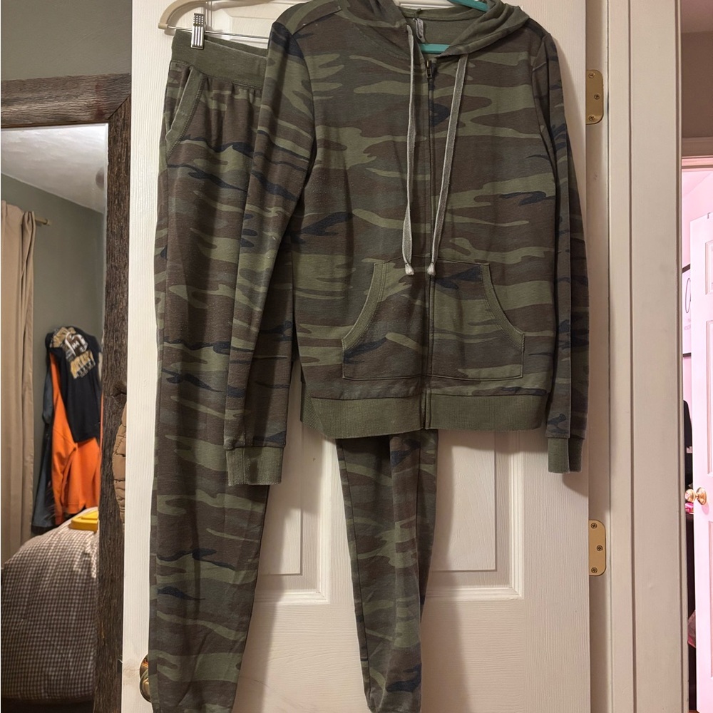 Z Supply Green Camouflage Sweatpants & Hoodie Set